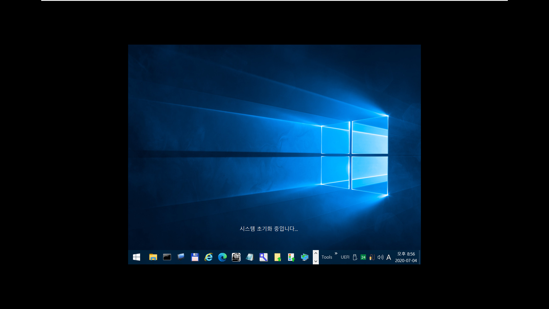 카O님, Win10XPE72 로 Windows 10 20H2 (버전 2009, 19042.331 빌드) PE 만들어보기 - install.wim와 winre.wim을 20H2, 19042 빌드로 기능 업데이트 통합합니다 -  2번째 PE 만들 때 이유없이 에러가 생겨서 그냥 전부 삭제하고 다시 처음부터 Win10XPE72 압축해제하여 만듦  2020-07-04_205630.jpg