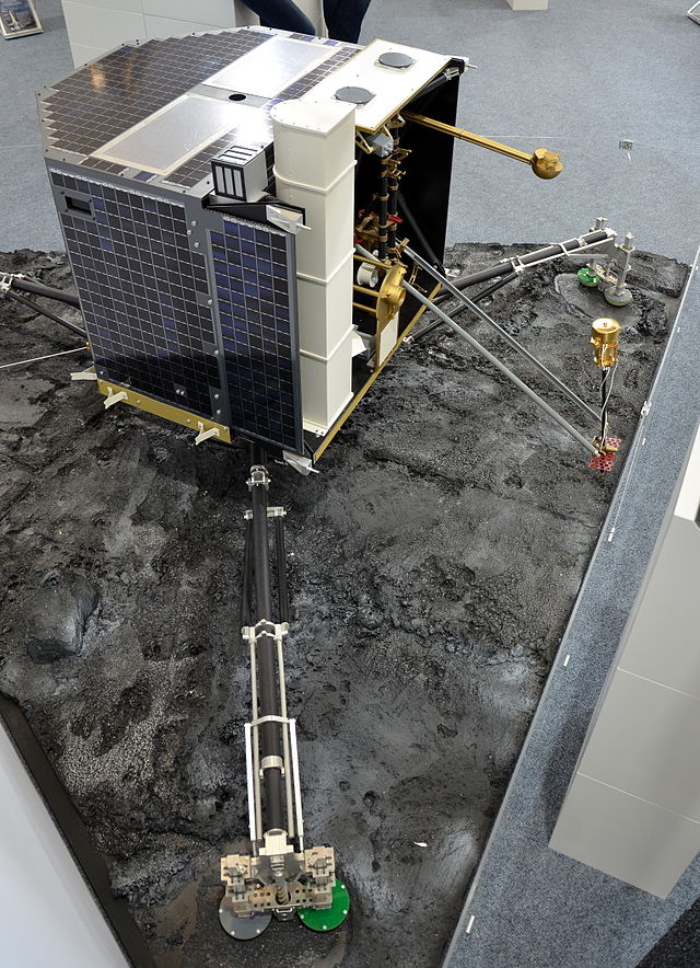 Maquette_de_Philae_atterrisseur_de_la_sonde_spatiale_Rosetta_DSC_0156.JPG