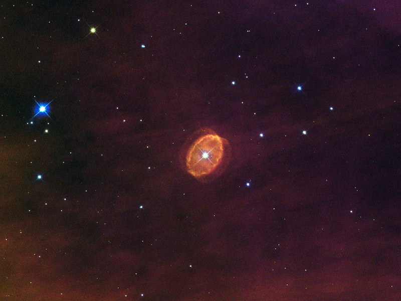 SBW2007-nebula-star-hubble-800x600.jpg