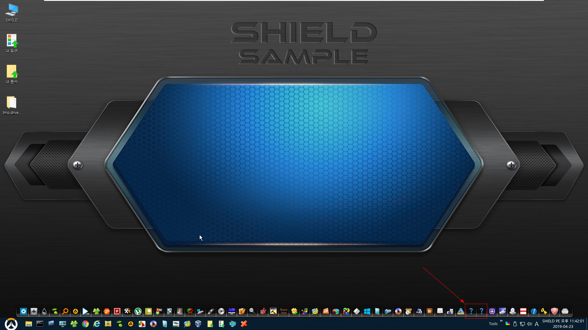 SHIELD님 KJ_V5.4 W10XPEx64_SHIELD19H1 부팅만 해봤습니다 - VHD를 대상으로 rufus 굽기후 vmware 로 부팅 2019-04-23_234202.jpg