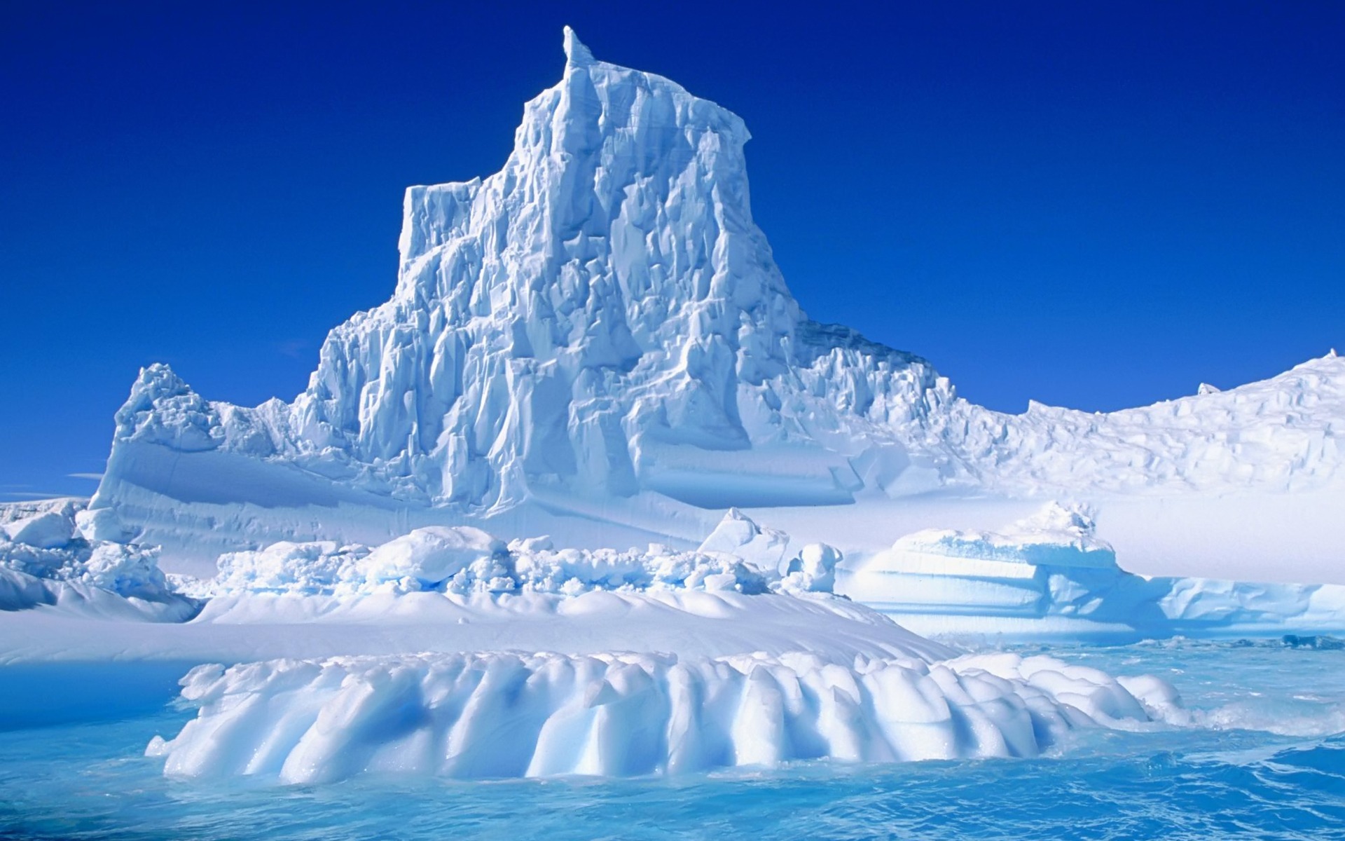 Iceberg_1920_x_1200_widescreen.jpg