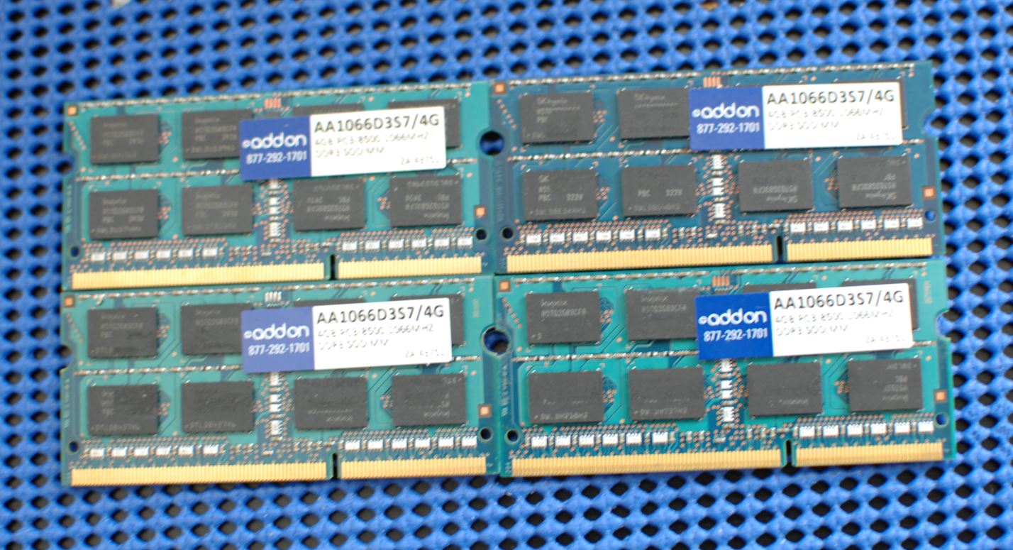 PC3-8500 4GB-2.JPG