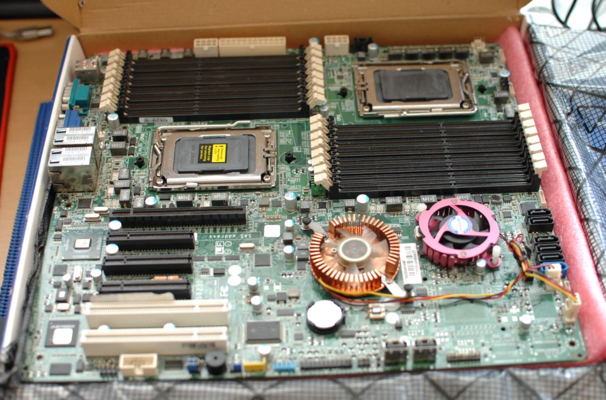 TYAN 8230GM4NR Mainboard.JPG